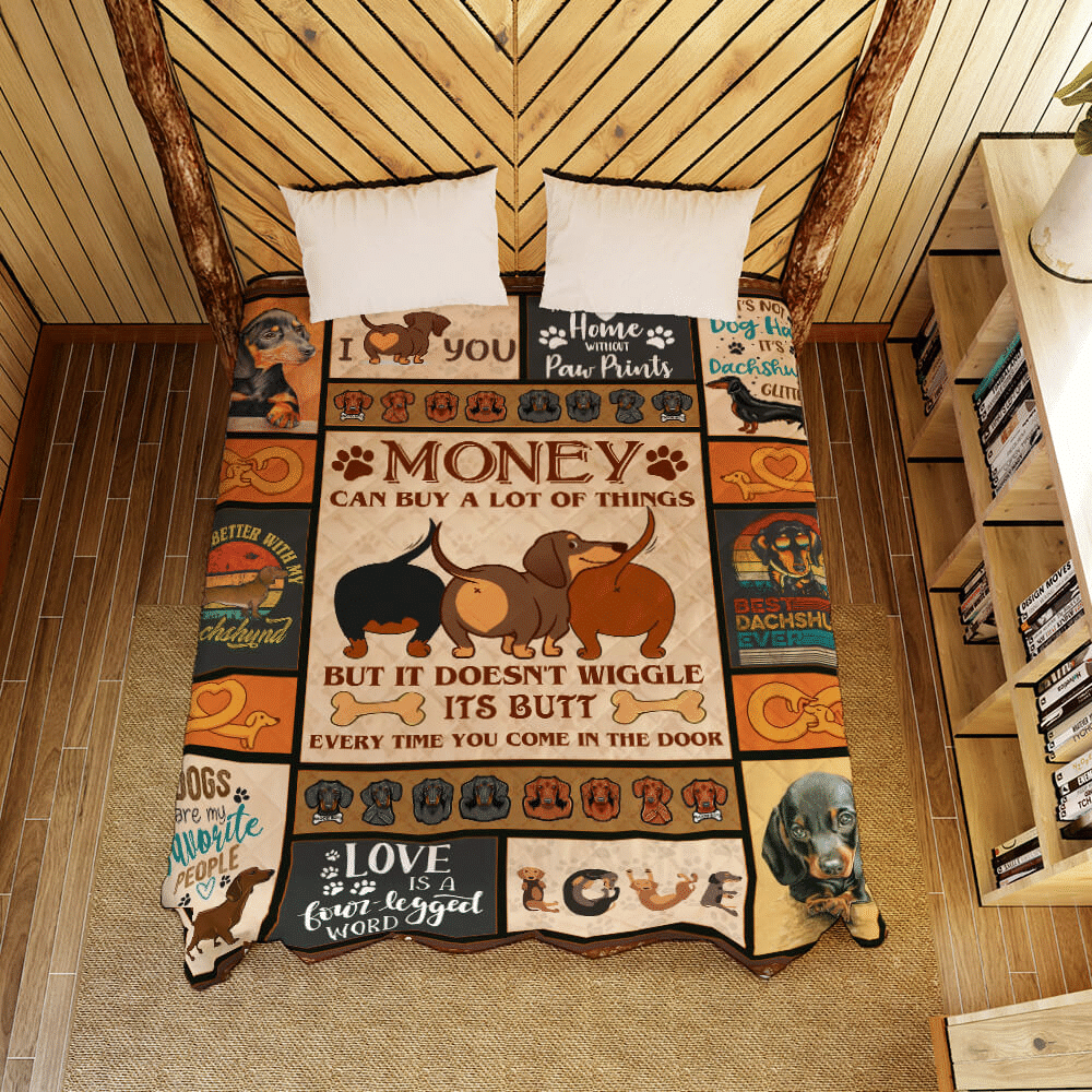 Wiggle Its butt Dachshund Throw Blanket