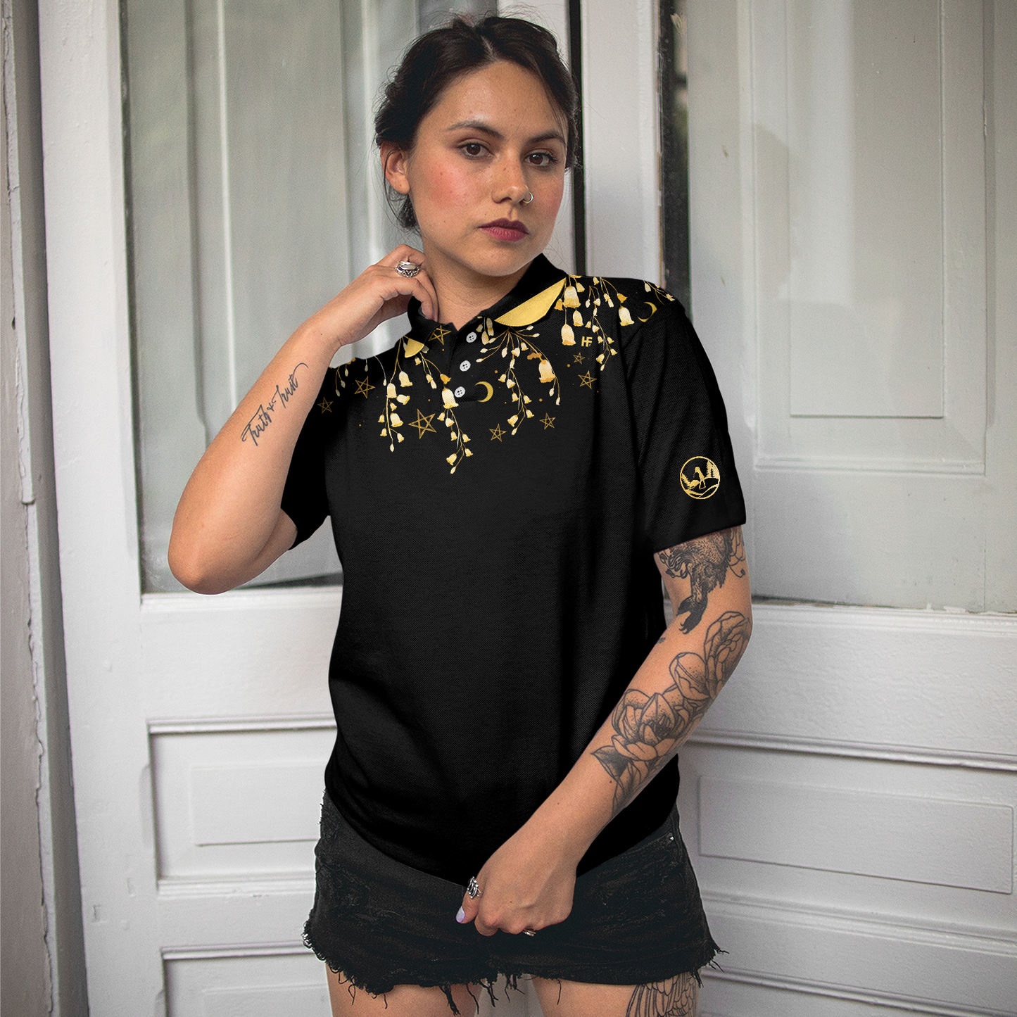 Elegant Gold Pattern Queen Of The Green Golf Short Sleeve Women Polo Shirt, Unique Female Golf Gift