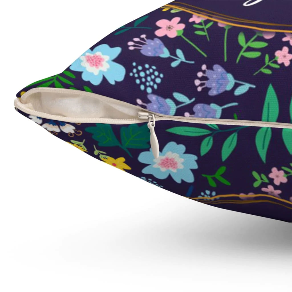 Jesus Pillow - Flower Pillow - Gift For Christian - There's a kind of love that God only knows Throw Pillow