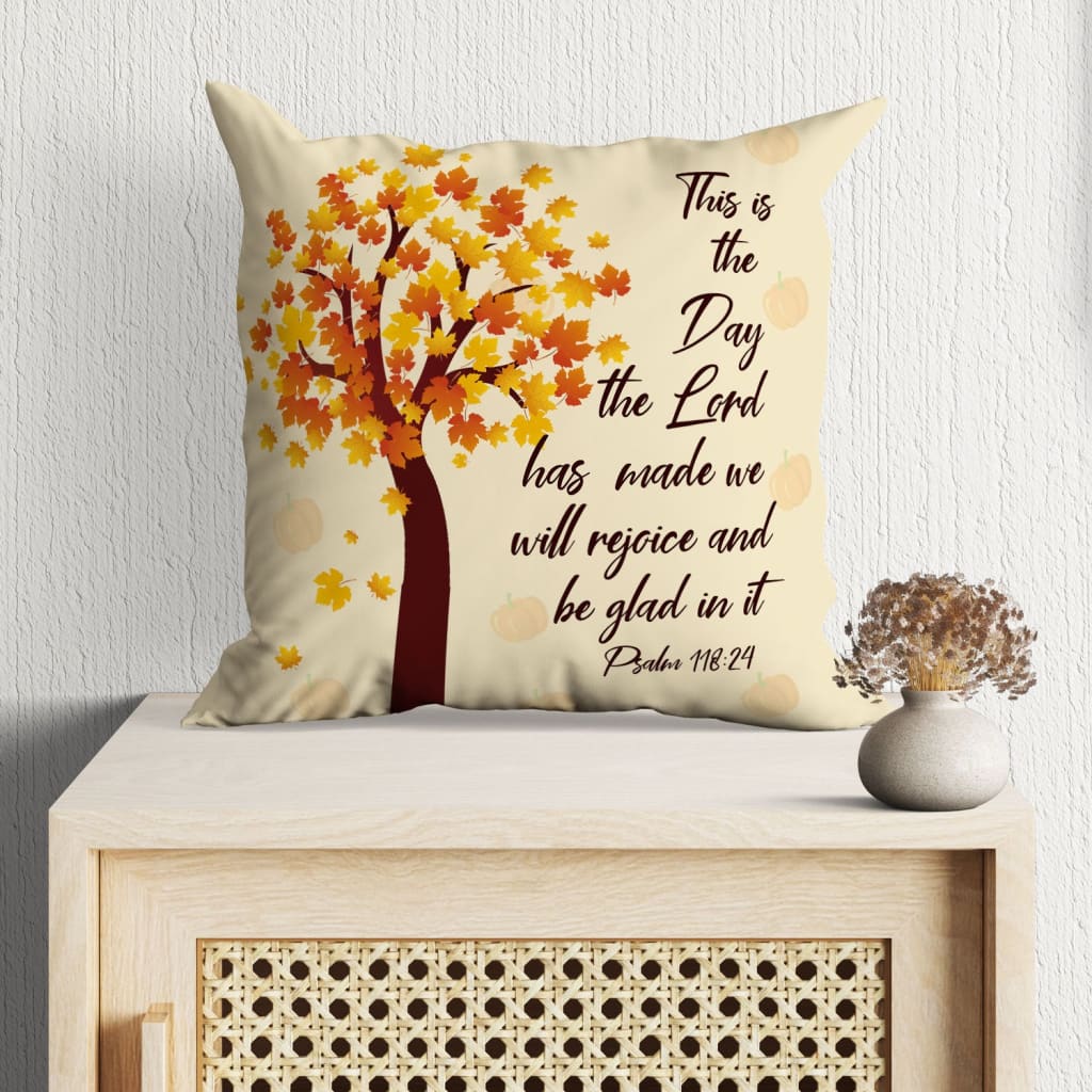 Bible Verse Pillow - Jesus Pillow - Autunm Tree Pillow - Gift For Christian, Thanksgiving - This is what a praying woman looks like pillow