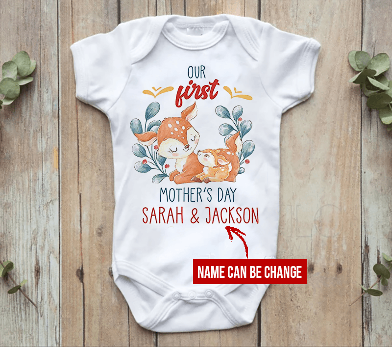 Personalized First Mother's Day Deer In Mother's Arms Baby Gift For Mom And Baby Newborn Onesies - HN12