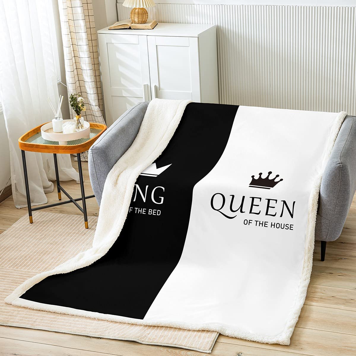 Gift For Couple Blanket - King And Queen Blanket - Valentine's Day Gift for Wife, Husband, Couple, Lover Romantic - Black and White Fuzzy Blanket Room Decor