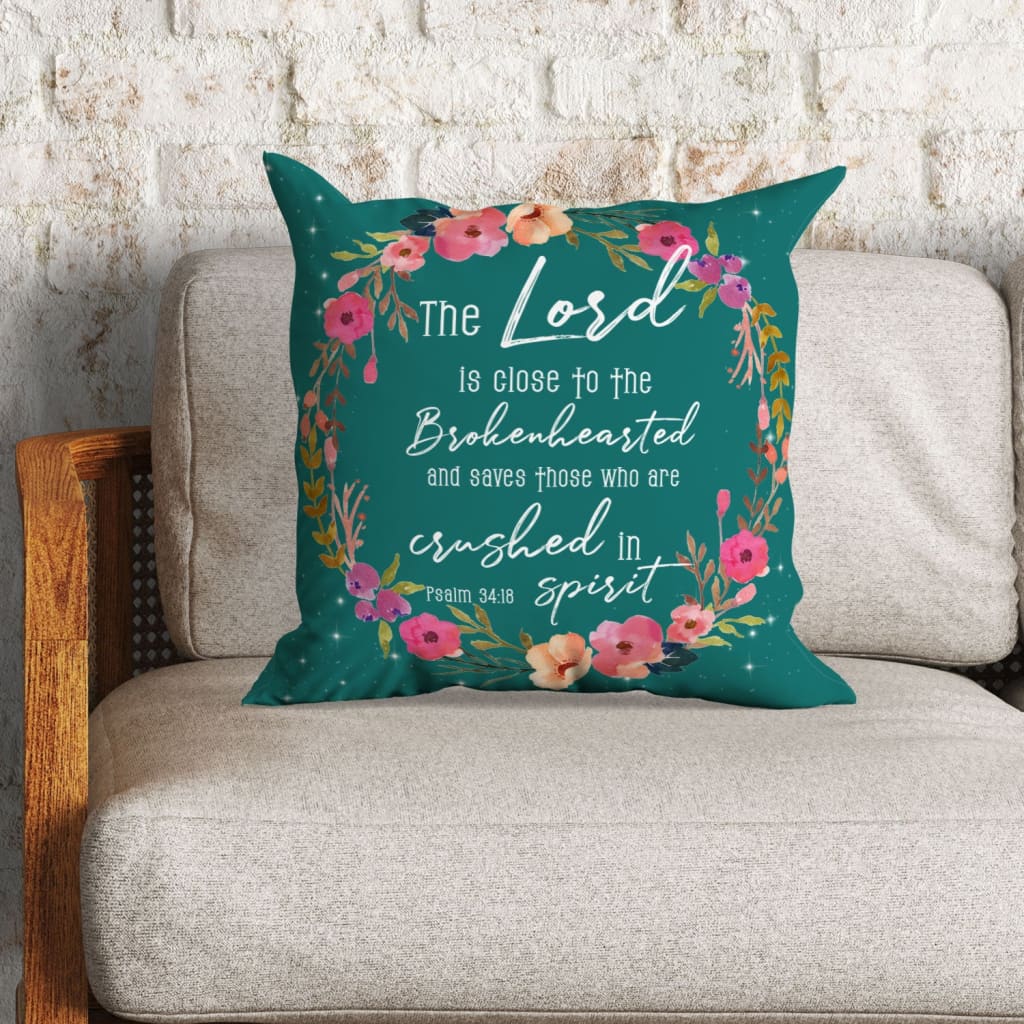 Bible Verse Pillow - Jesus Pillow - Wreath Pillow - Christmas Gift For Christan - Psalm 34:18 The Lord is close to the brokenhearted Throw Pillow